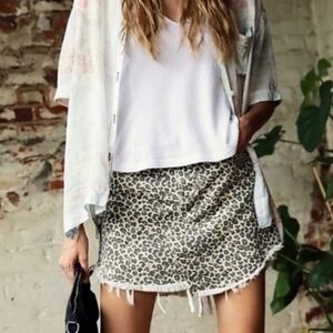 FREE PEOPLE bailey print denim mini skirt, frayed hem, sz 27, cheetah print